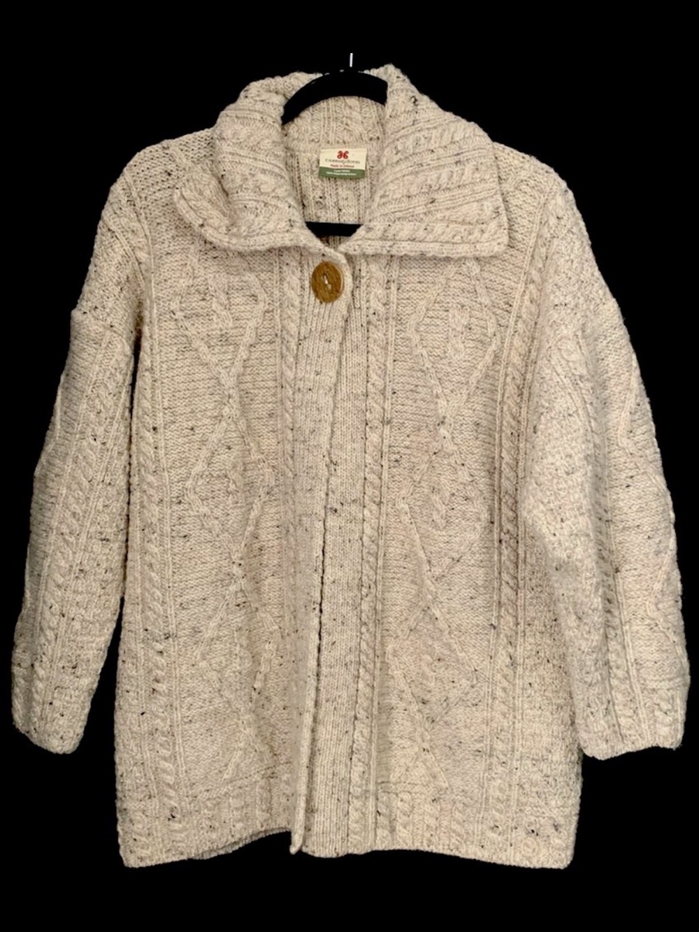 Carraig Donn 100% Pure New Wool Cable Knit Single Button Cardigan